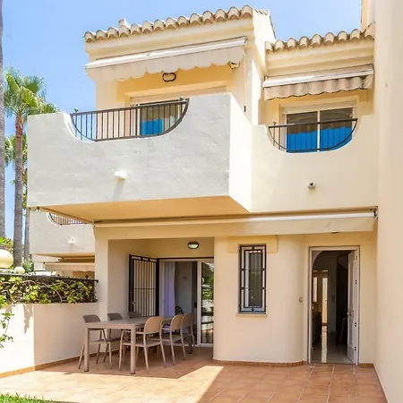 Stylish Townhouse In Beachfront Complex Marbella Exterior photo
