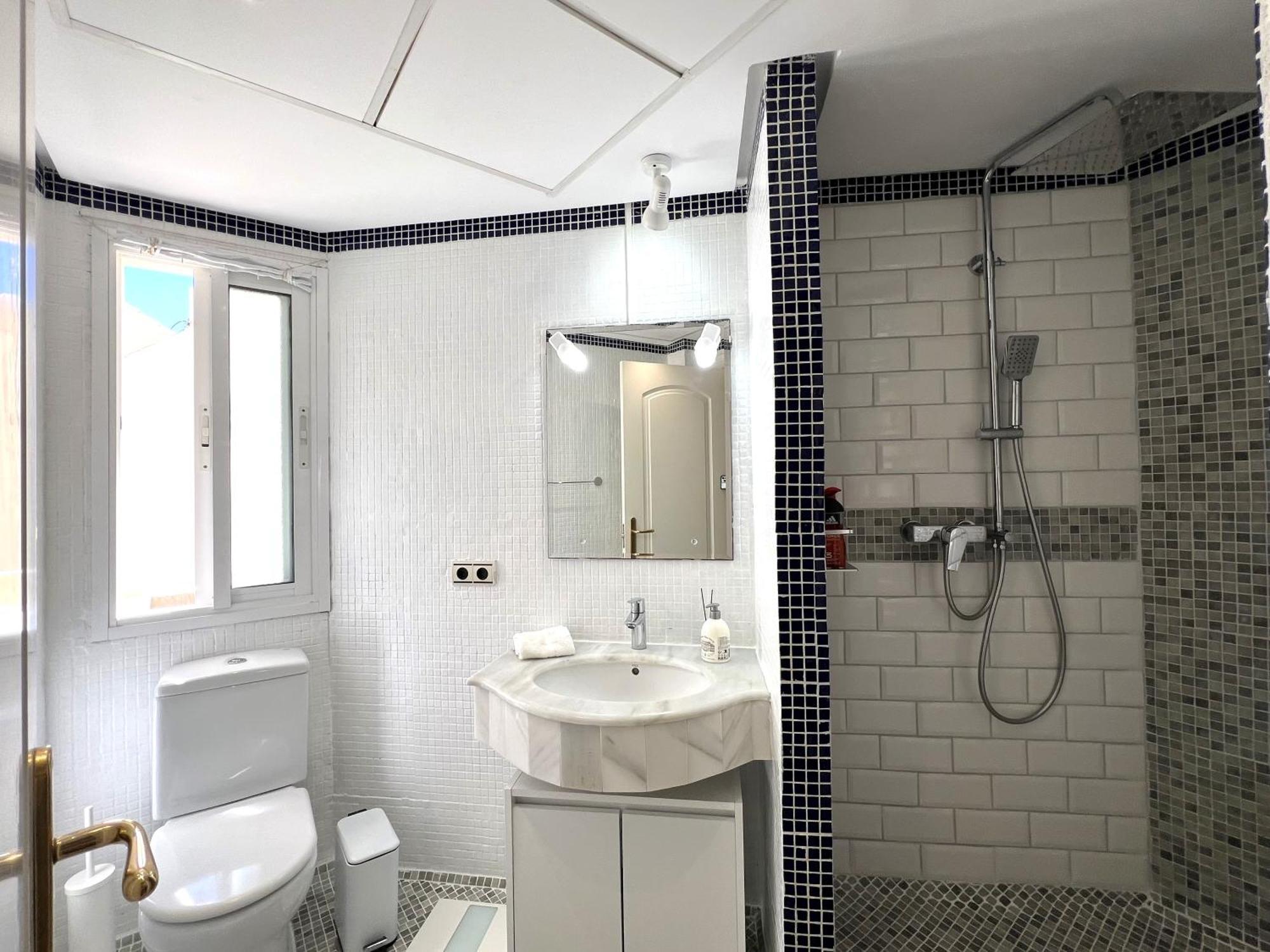 Stylish Townhouse In Beachfront Complex * Marbellac