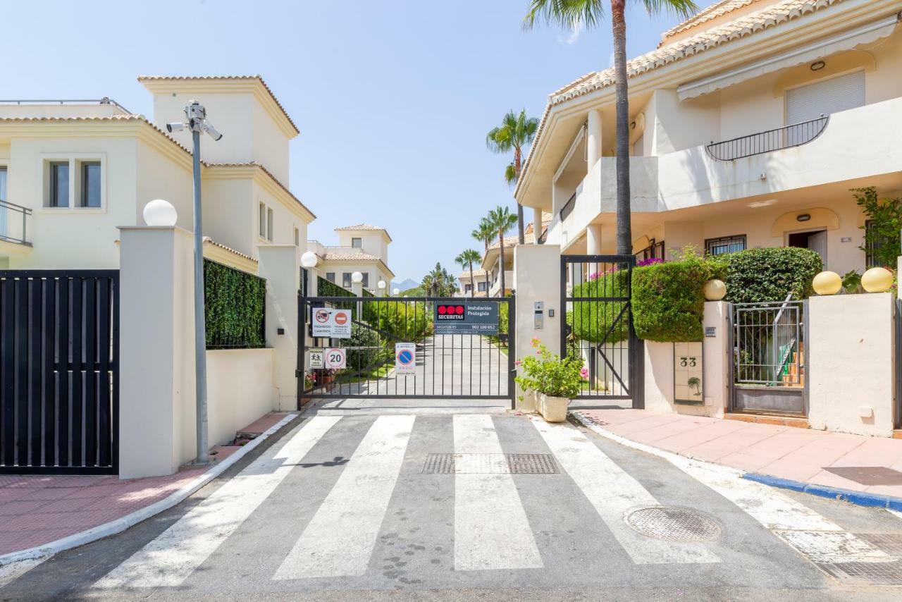 Stylish Townhouse In Beachfront Complex Hébergement de vacances